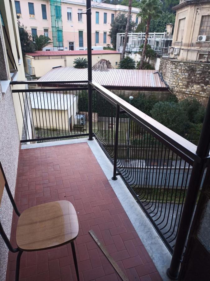 ジェノヴァ Dolce Notte, Near San Martino Hospital Bed & Breakfast エクステリア 写真