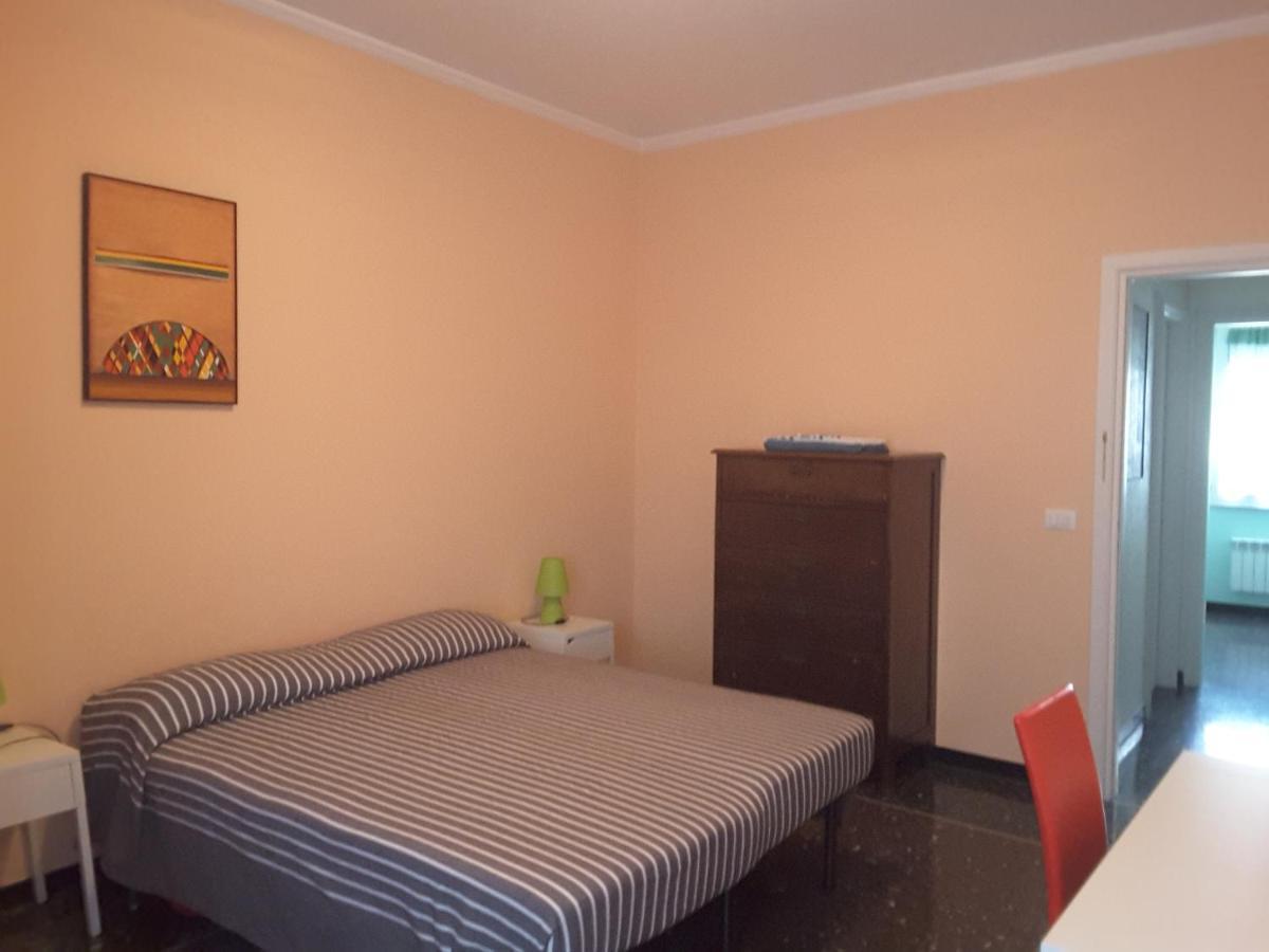ジェノヴァ Dolce Notte, Near San Martino Hospital Bed & Breakfast エクステリア 写真